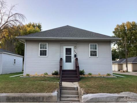 222 9th NW Mason City IA 50401