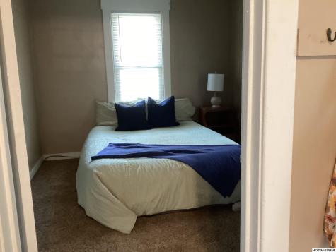 222 9th NW Mason City IA 50401