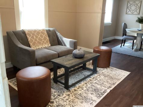 222 9th NW Mason City IA 50401