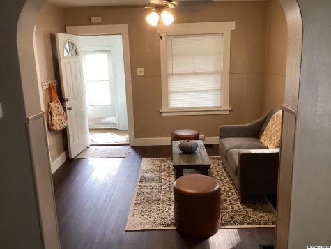 222 9th NW Mason City IA 50401