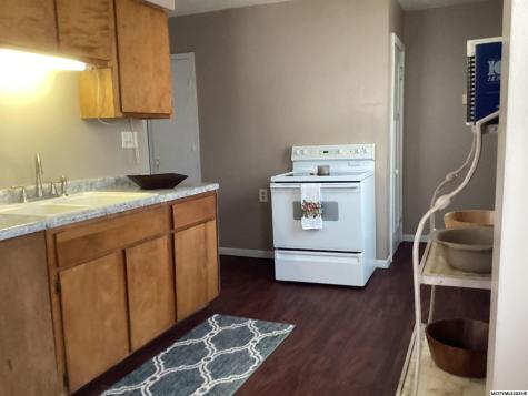 222 9th NW Mason City IA 50401