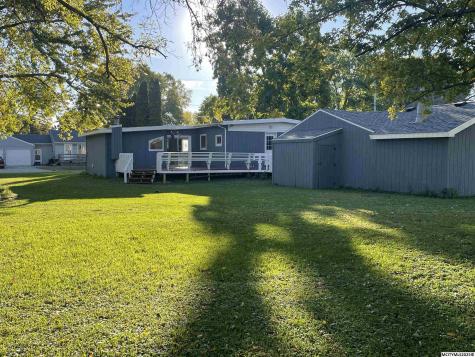 1424 S Hampshire Mason City IA 50401