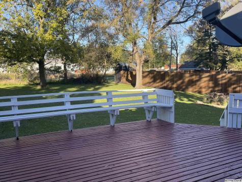 1424 S Hampshire Mason City IA 50401