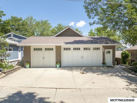 5500 Lakeview Drive Clear Lake IA 50428