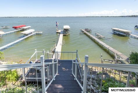 5500 Lakeview Drive Clear Lake IA 50428