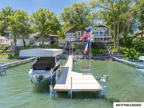 5500 Lakeview Drive Clear Lake IA 50428