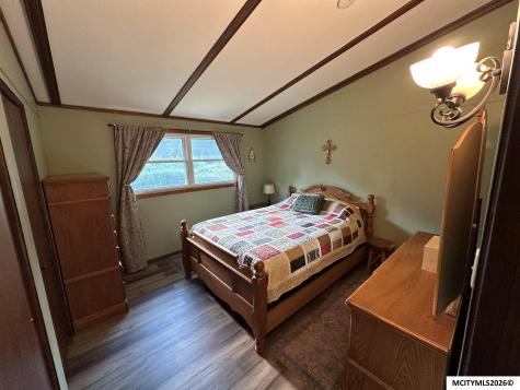 19319 Quince Avenue Mason City IA 50401