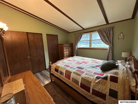 19319 Quince Avenue Mason City IA 50401