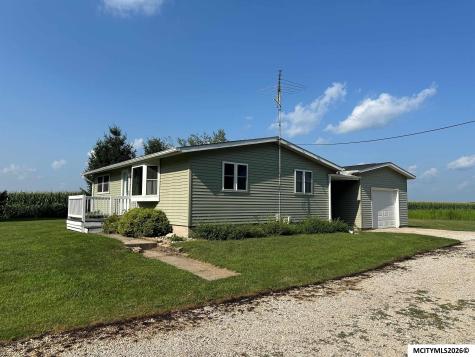 19319 Quince Avenue Mason City IA 50401
