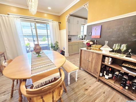 682 3rd NE Mason City IA 50401