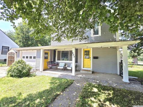 682 3rd NE Mason City IA 50401