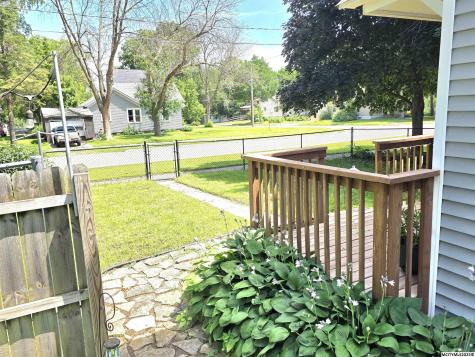 682 3rd NE Mason City IA 50401