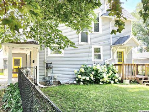 682 3rd NE Mason City IA 50401