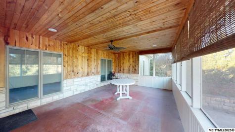 10 Deer Creek Court Mason City IA 50401