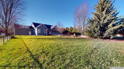 10 Deer Creek Court Mason City IA 50401