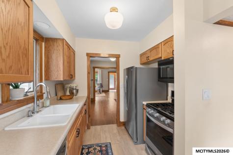 831 1st Street NW Mason City IA 50401