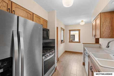 831 1st Street NW Mason City IA 50401