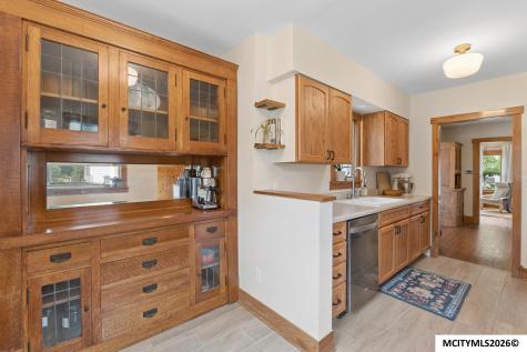 831 1st Street NW Mason City IA 50401