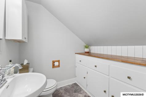 831 1st Street NW Mason City IA 50401