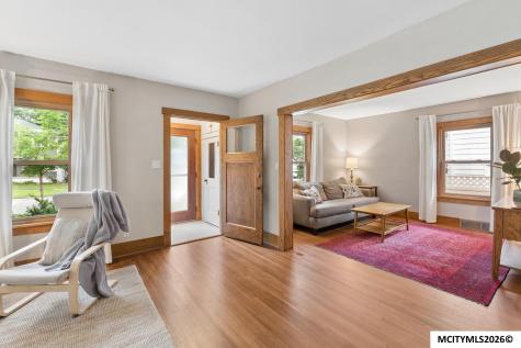831 1st Street NW Mason City IA 50401