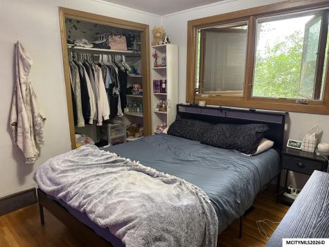 1039 Park Lane Mason City IA 50401
