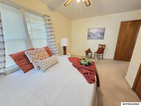 722 10th NE Mason City IA 50401
