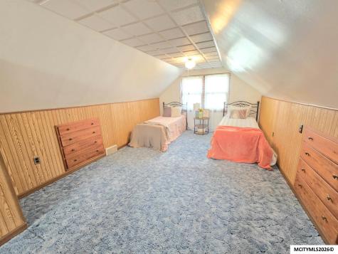 722 10th NE Mason City IA 50401