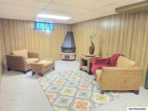 722 10th NE Mason City IA 50401