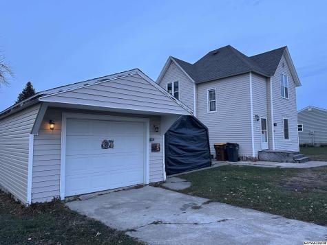 404 W Front Street Lake Mills IA 50450