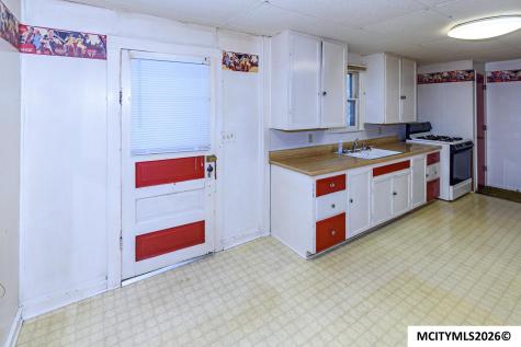 1021 N Tyler Mason City IA 50401
