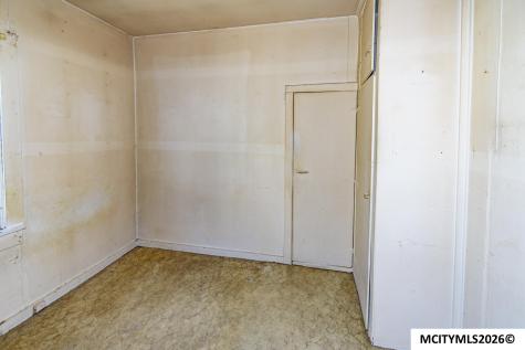 1021 N Tyler Mason City IA 50401