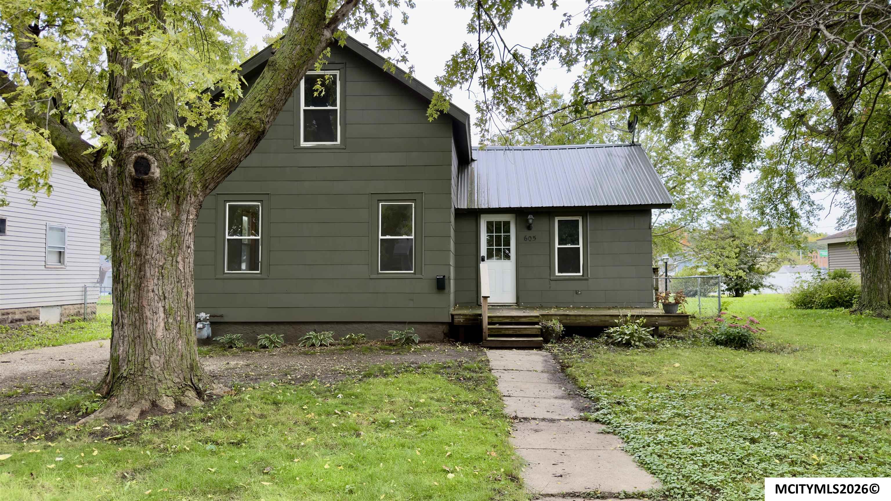 605 Allison Charles City IA 50616