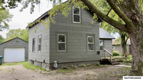 605 Allison Charles City IA 50616