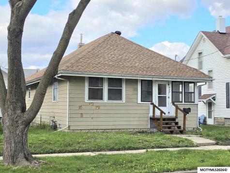 322 8th NW Mason City IA 50401