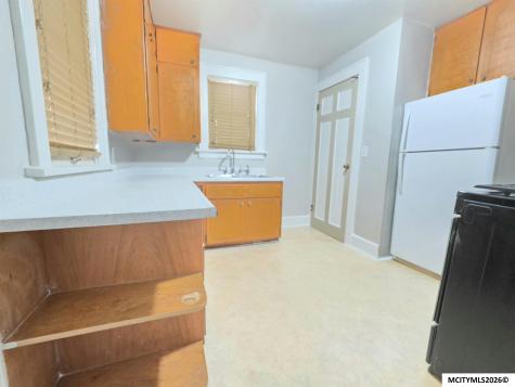 322 8th NW Mason City IA 50401