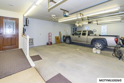 20688 Spruce Avenue Mason City IA 50401