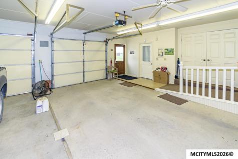 20688 Spruce Avenue Mason City IA 50401