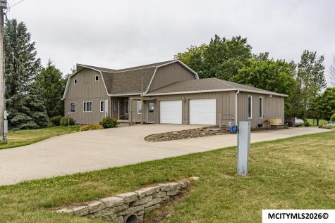 20688 Spruce Avenue Mason City IA 50401