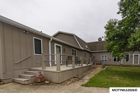 20688 Spruce Avenue Mason City IA 50401