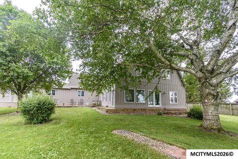 20688 Spruce Avenue Mason City IA 50401