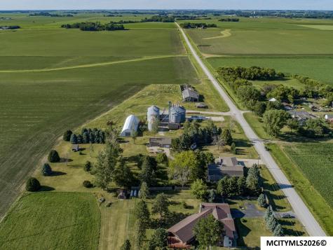 20688 Spruce Avenue Mason City IA 50401