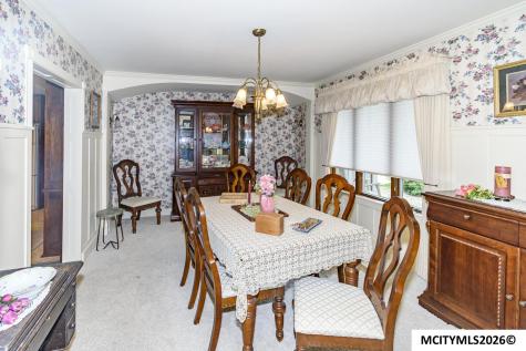 20688 Spruce Avenue Mason City IA 50401
