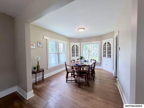 1030 2nd Street NW Mason City IA 50401