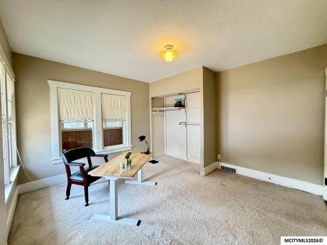 1030 2nd Street NW Mason City IA 50401