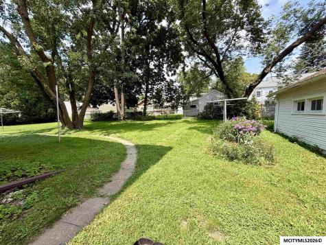 1030 2nd Street NW Mason City IA 50401