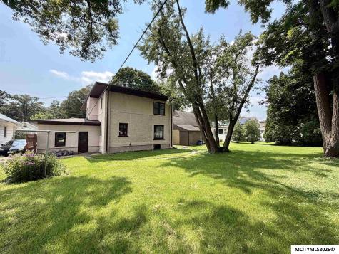 1030 2nd Street NW Mason City IA 50401
