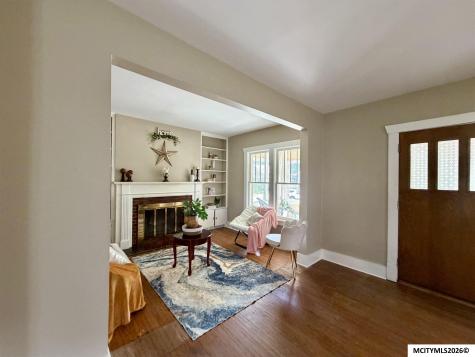 1030 2nd Street NW Mason City IA 50401