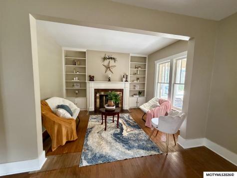1030 2nd Street NW Mason City IA 50401