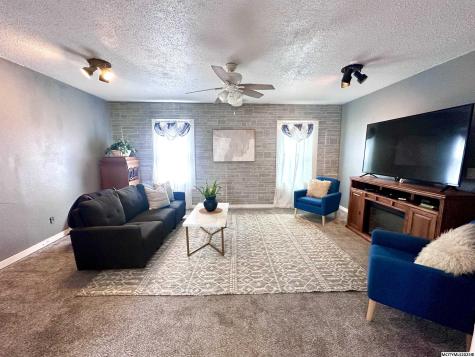 2779 17th SW Mason City IA 50401