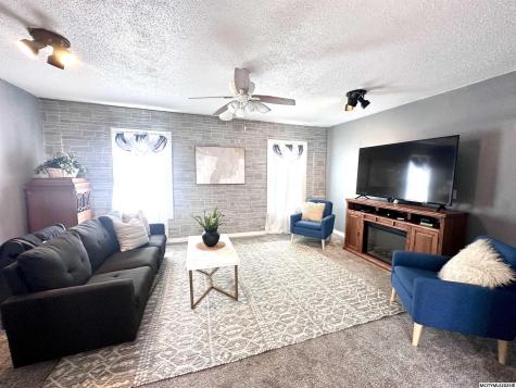 2779 17th SW Mason City IA 50401